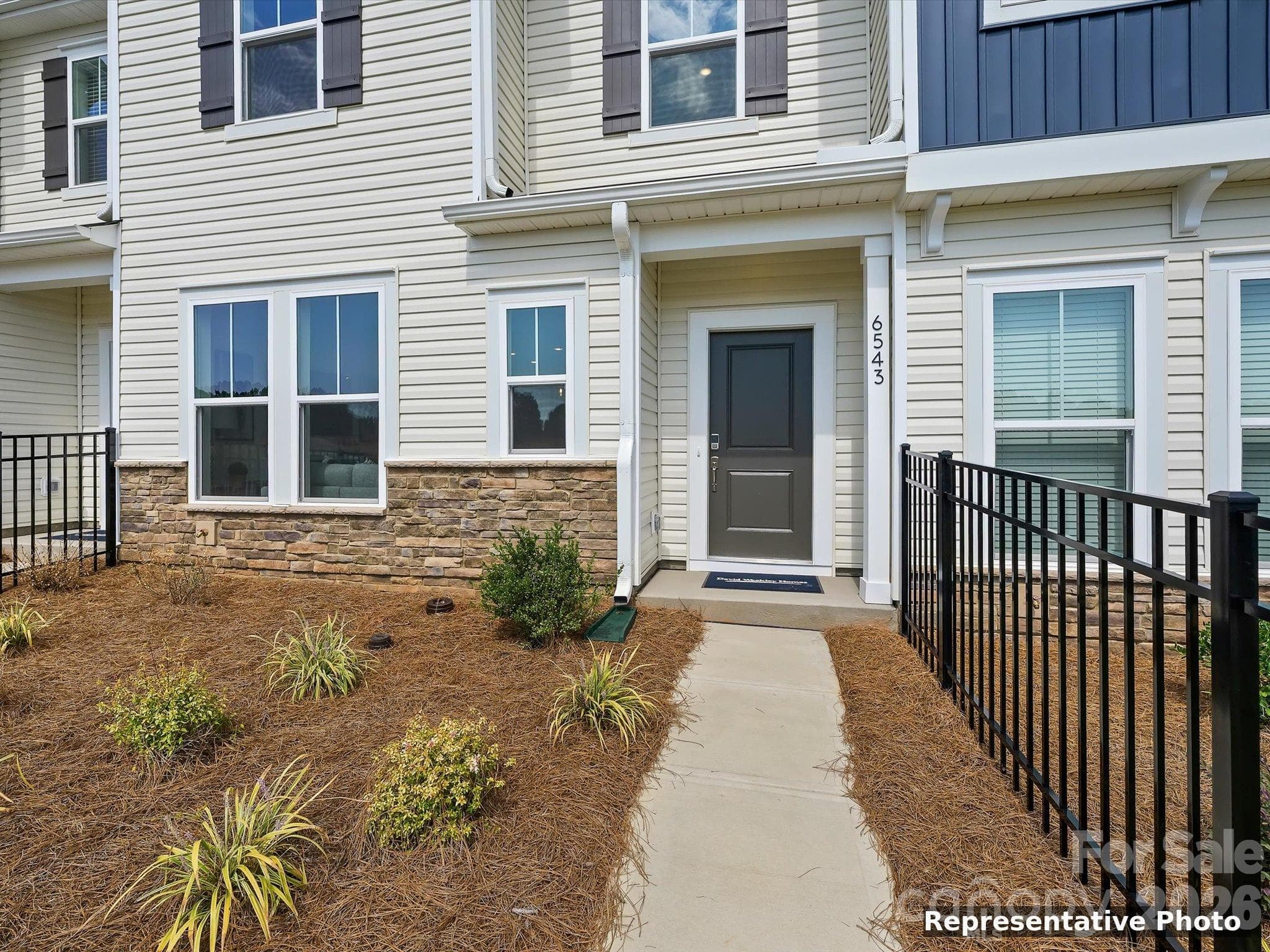 Townhouse at Charlotte, photo 7 of 36