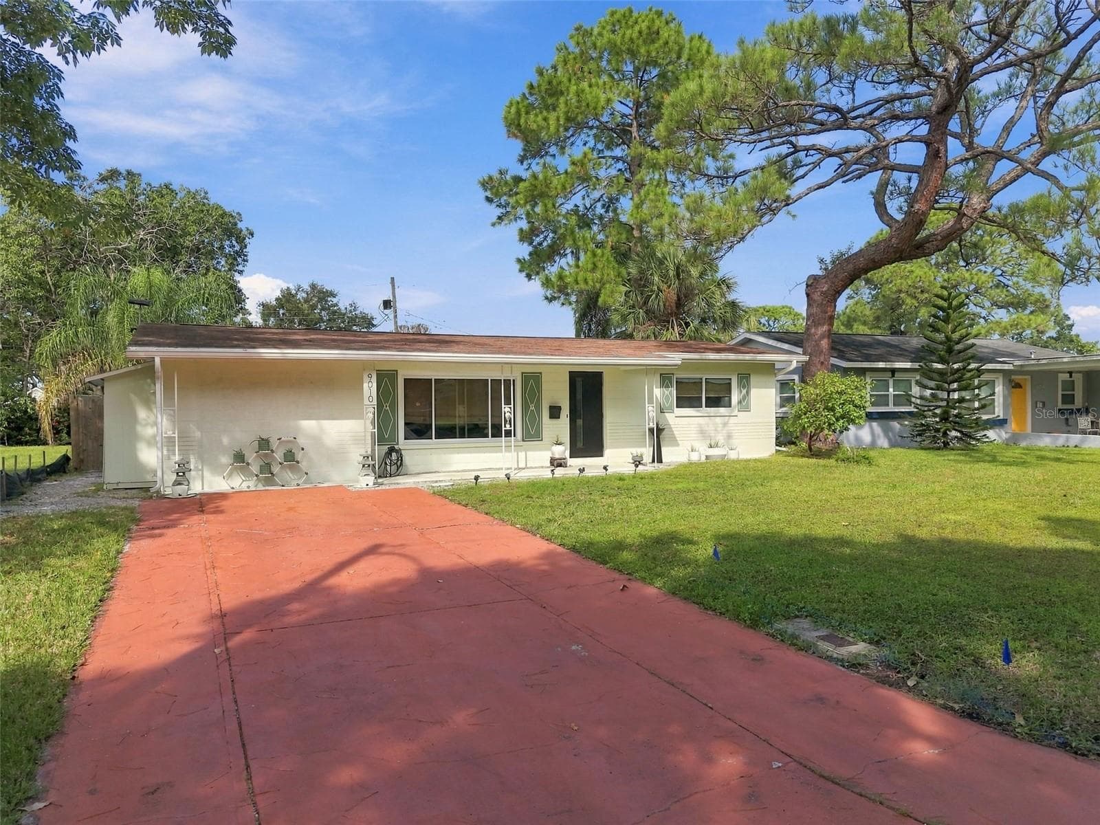 Single Family Residence at 9010 1ST ST N, ST PETERSBURG, photo 4 of 60