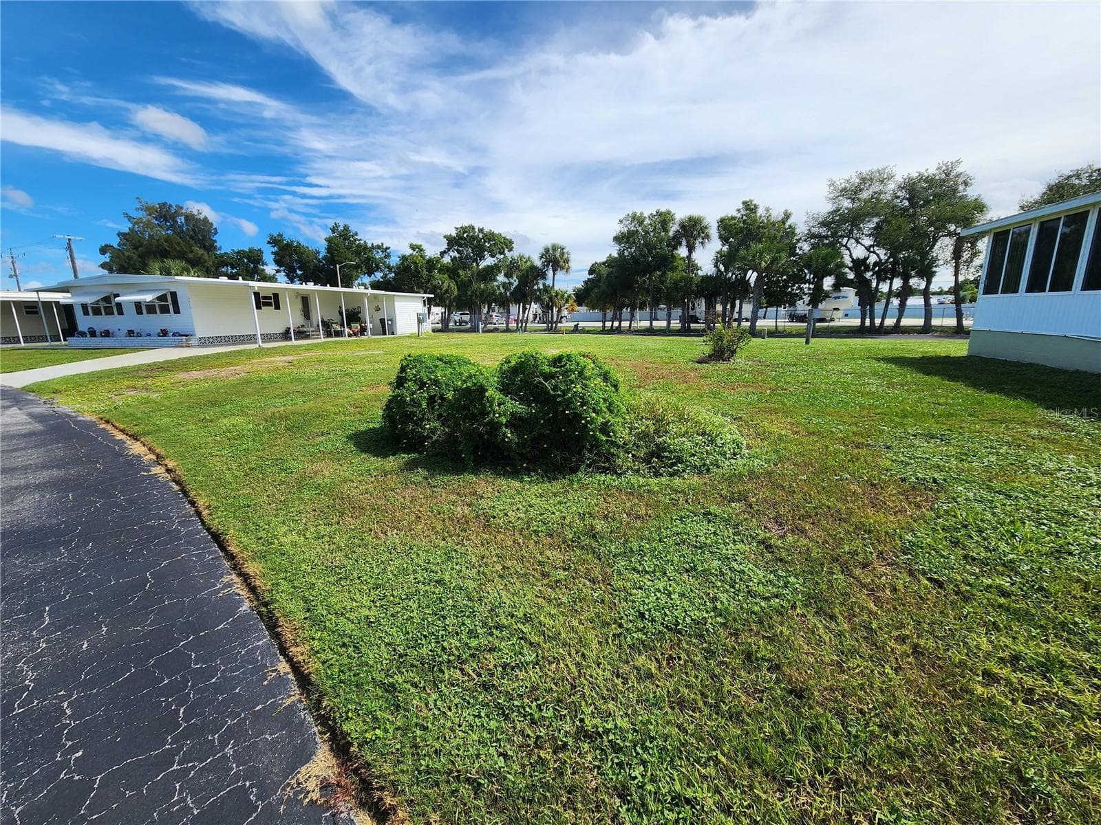 Put your new Double Wide here. - 5515 DENMARK DR, BRADENTON