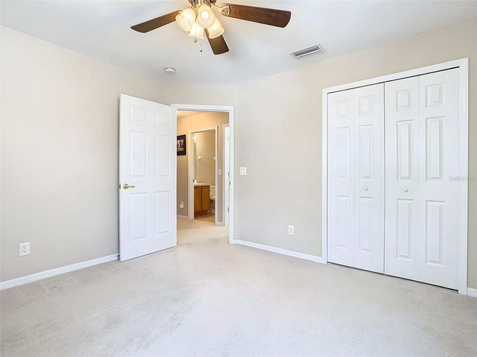 Single Family Residence at 304 CALABAY PARC BLVD, DAVENPORT, photo 41 of 54
