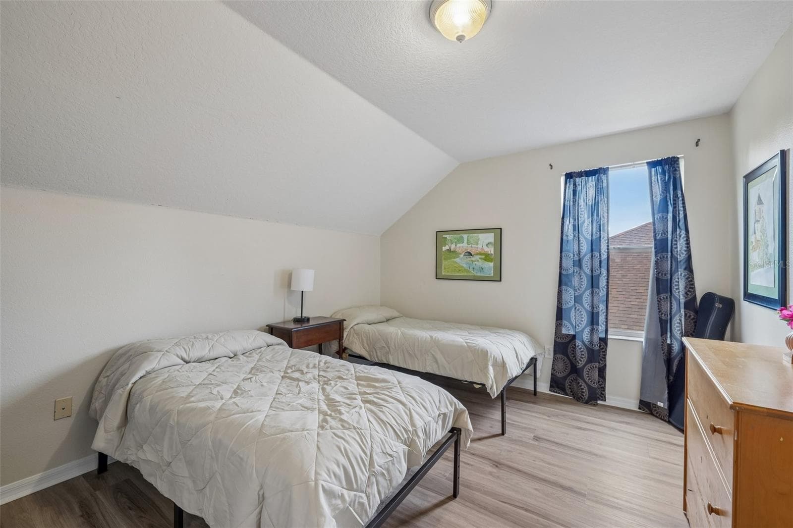 Single Family Residence at 6527 BRIDGECREST DR, LITHIA, photo 23 of 36