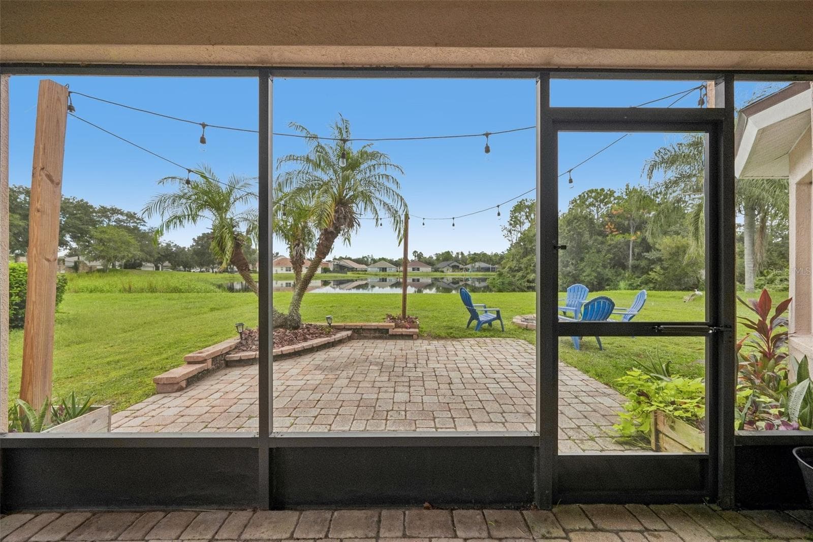 Single Family Residence at 6527 BRIDGECREST DR, LITHIA, photo 27 of 36
