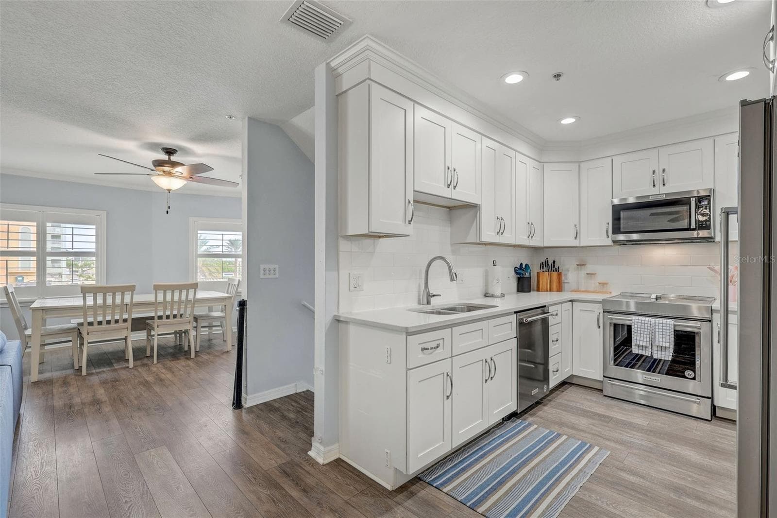 Single Family Residence at 18522 GULF BLVD #D, INDIAN SHORES, photo 16 of 68