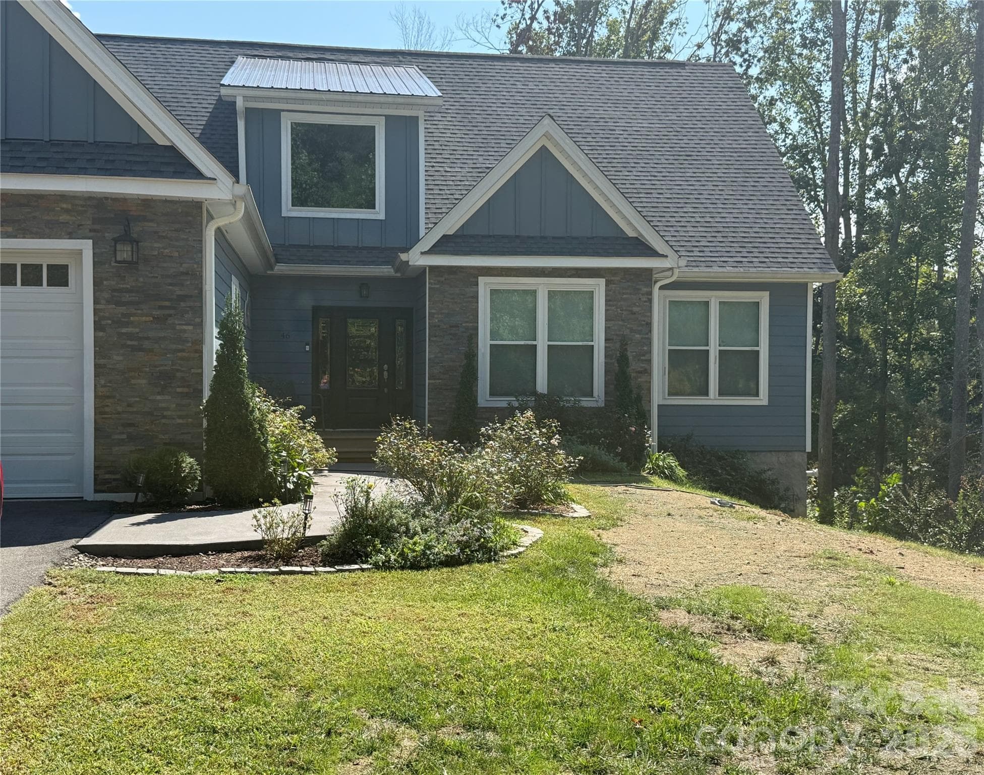 Single Family Residence at Weaverville, photo 4 of 39