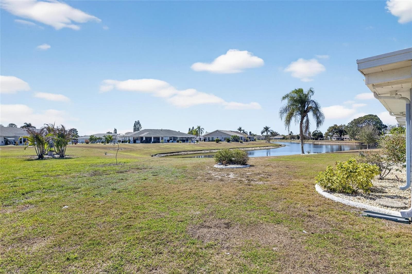 Villa at 108 WHITETAIL CT, SUN CITY CENTER, photo 39 of 44