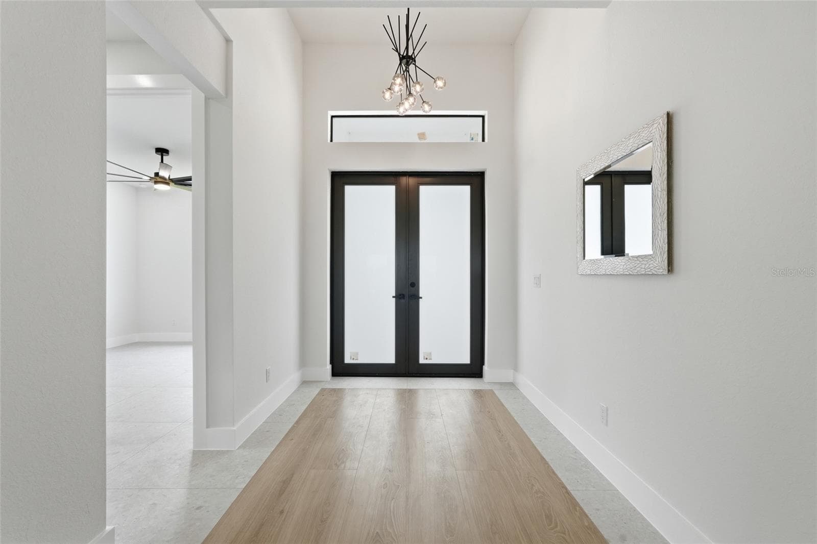 Foyer - 325 NE 15TH TER, CAPE CORAL