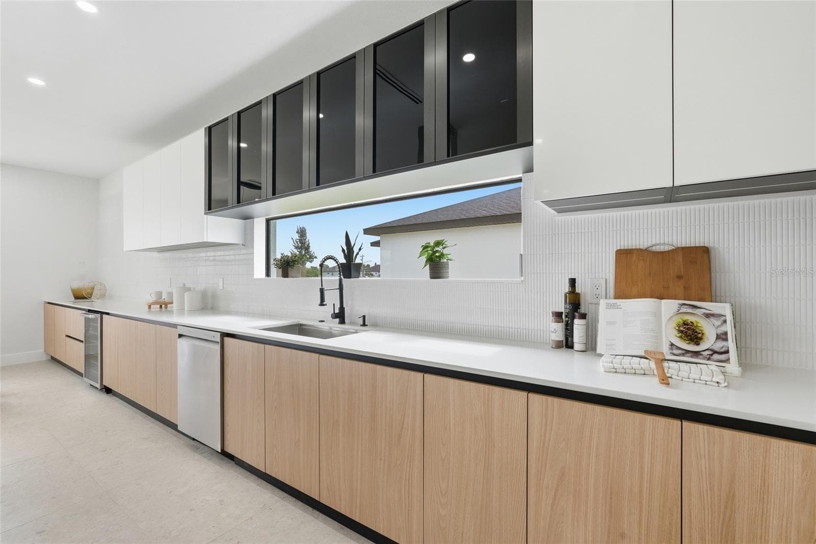 Single Family Residence at 325 NE 15TH TER, CAPE CORAL, photo 10 of 38