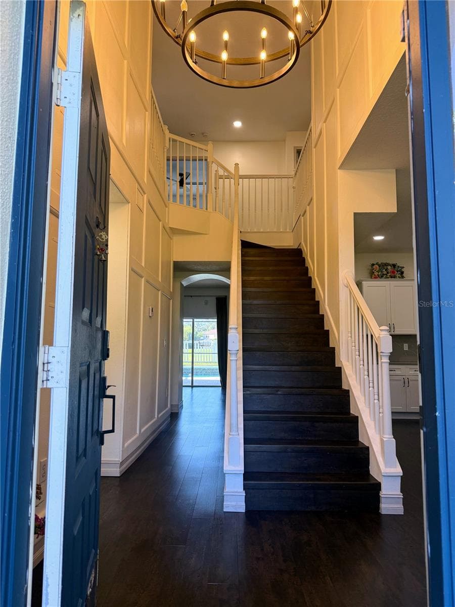 Single Family Residence at 18182 SANDY POINTE DR, TAMPA, photo 11 of 57