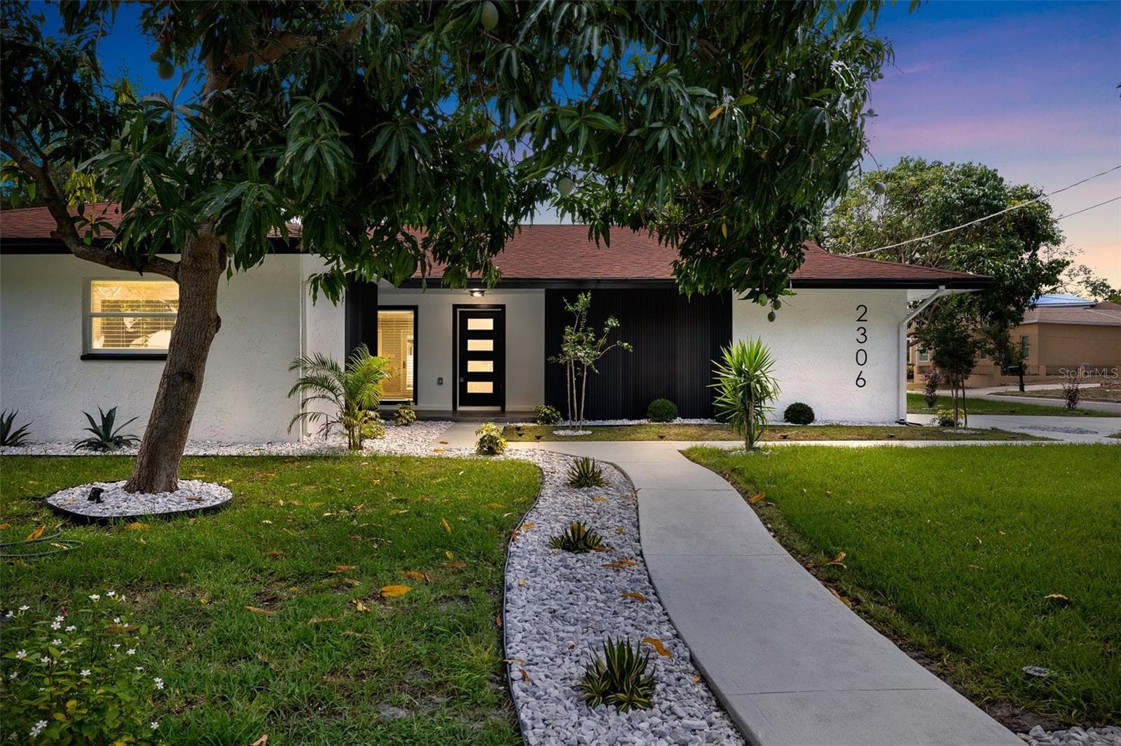 Single Family Residence at 2306 S SAN JOSE CIR, TAMPA, photo 2 of 51