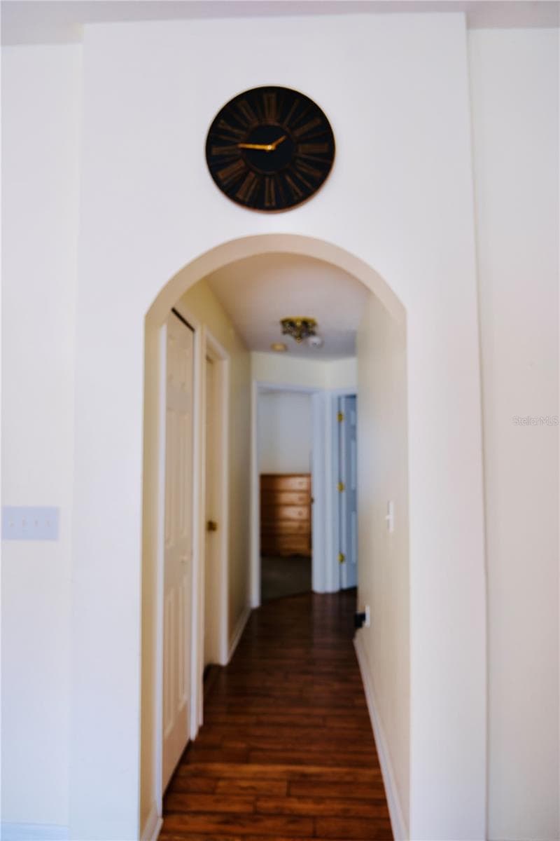 Single Family Residence at 2725 BUCKHORN PRESERVE BLVD, VALRICO, photo 17 of 33