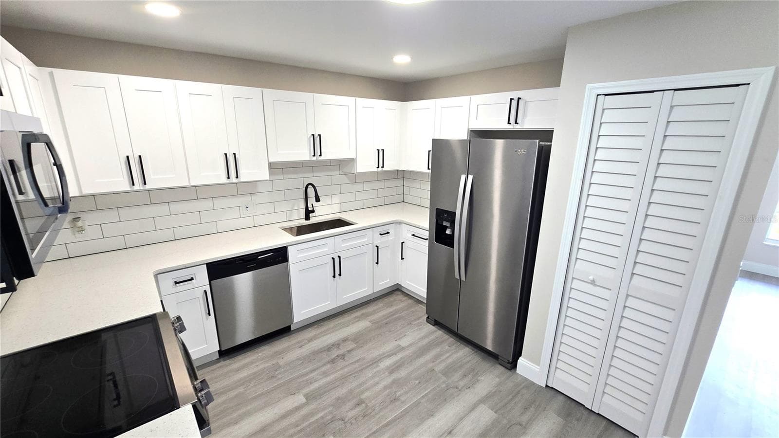 Single Family Residence at 605 JAMESON DR, ORANGE CITY, photo 8 of 26