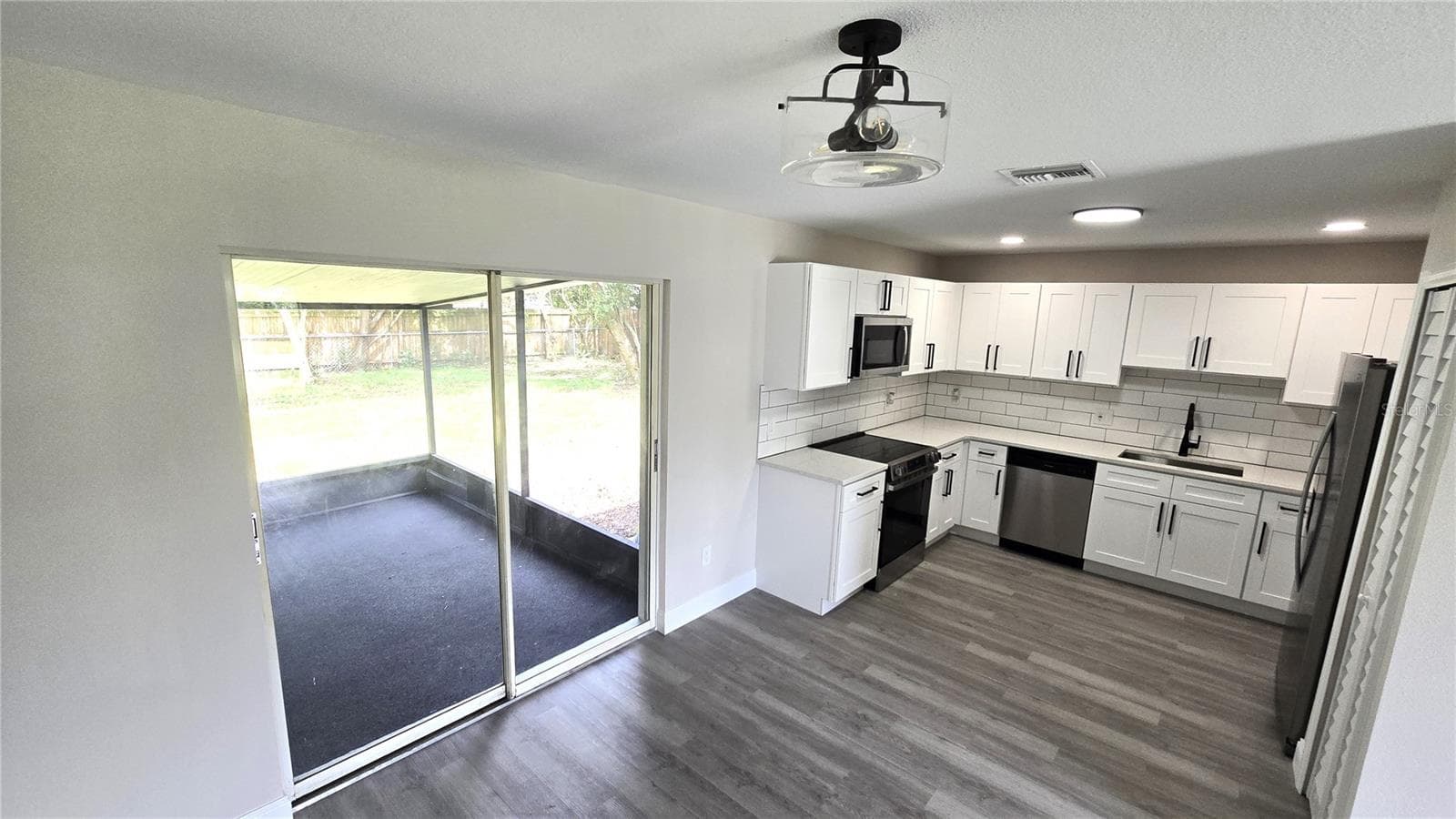 Single Family Residence at 605 JAMESON DR, ORANGE CITY, photo 10 of 26