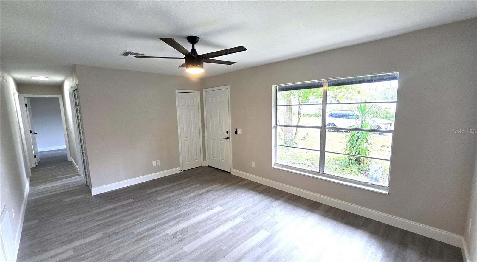Living Room - 605 JAMESON DR, ORANGE CITY