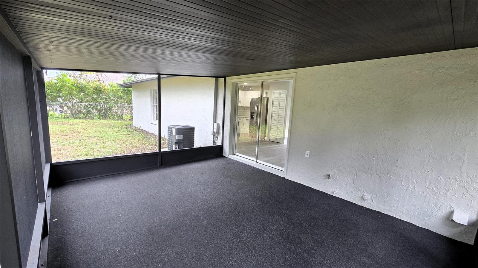 Screened Patio - 605 JAMESON DR, ORANGE CITY