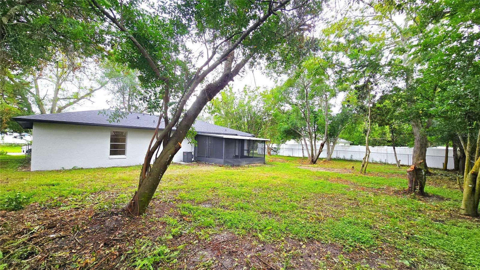 Backyard - 605 JAMESON DR, ORANGE CITY