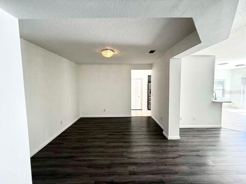 Single Family Residence at 14548 GRAND COVE DR, ORLANDO, photo 6 of 28