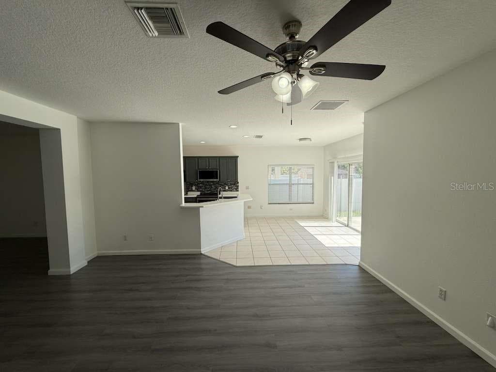 Single Family Residence at 14548 GRAND COVE DR, ORLANDO, photo 9 of 28