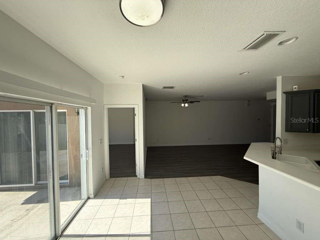 Single Family Residence at 14548 GRAND COVE DR, ORLANDO, photo 10 of 28