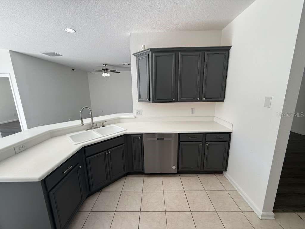 Single Family Residence at 14548 GRAND COVE DR, ORLANDO, photo 12 of 28