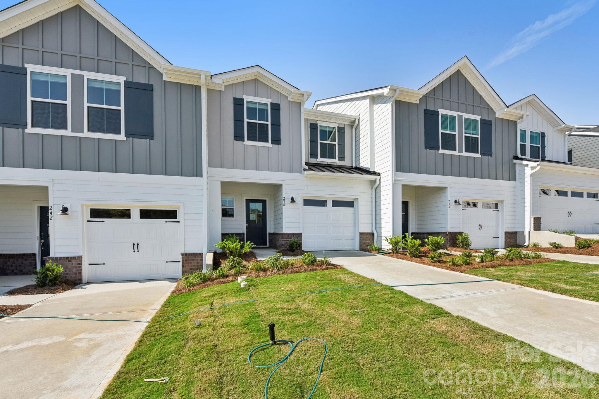 476 Markridge Loop