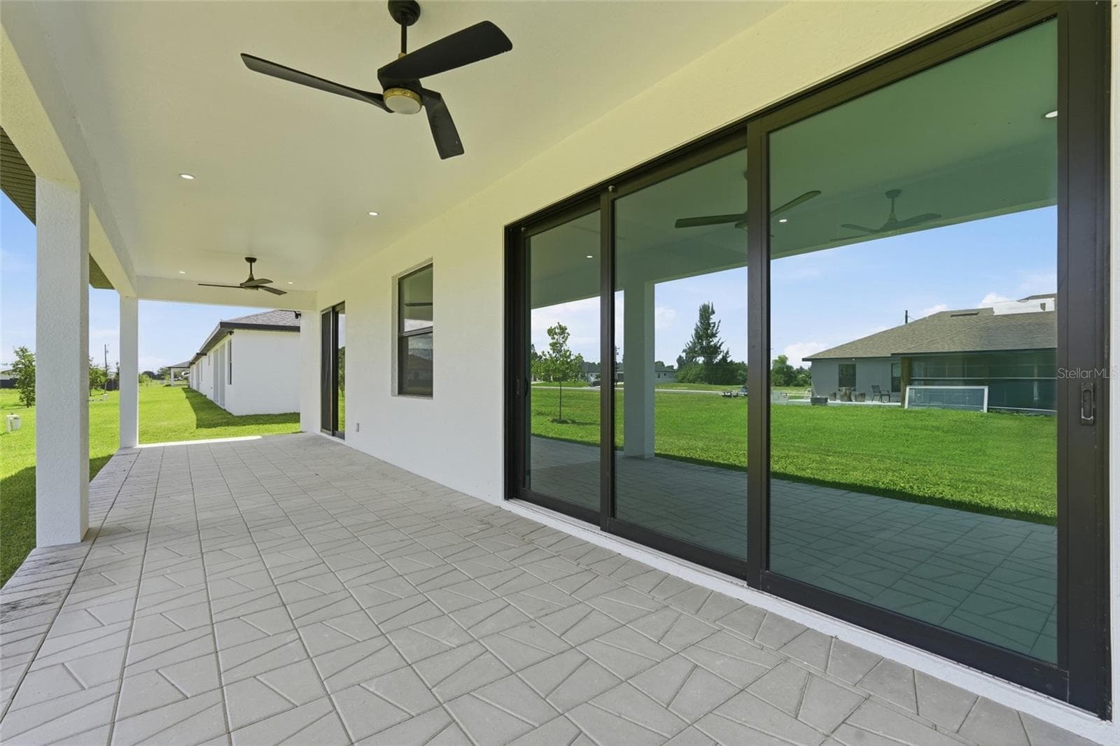 Lanai - 329 NE 15TH TER, CAPE CORAL