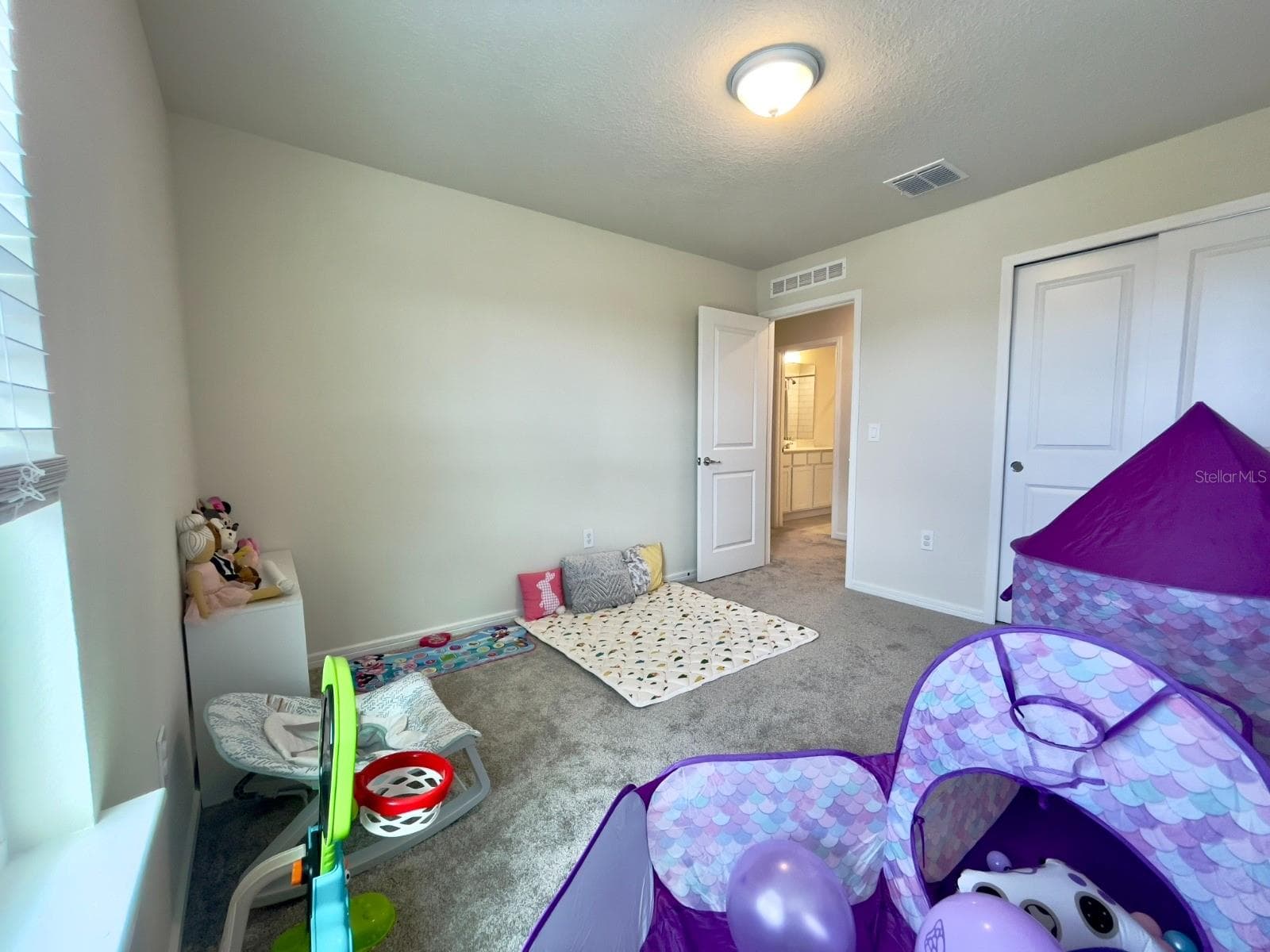 Single Family Residence at 2143 CHARMING AVE, DAVENPORT, photo 15 of 24