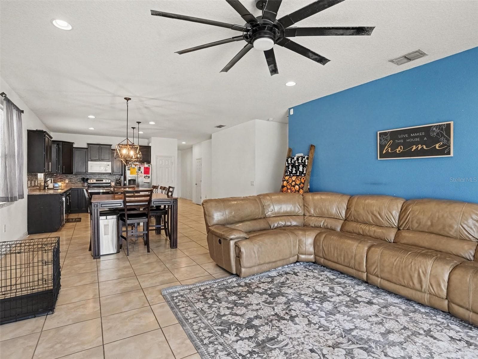 Single Family Residence at 8706 HINSDALE HEIGHTS DR, POLK CITY, photo 3 of 19