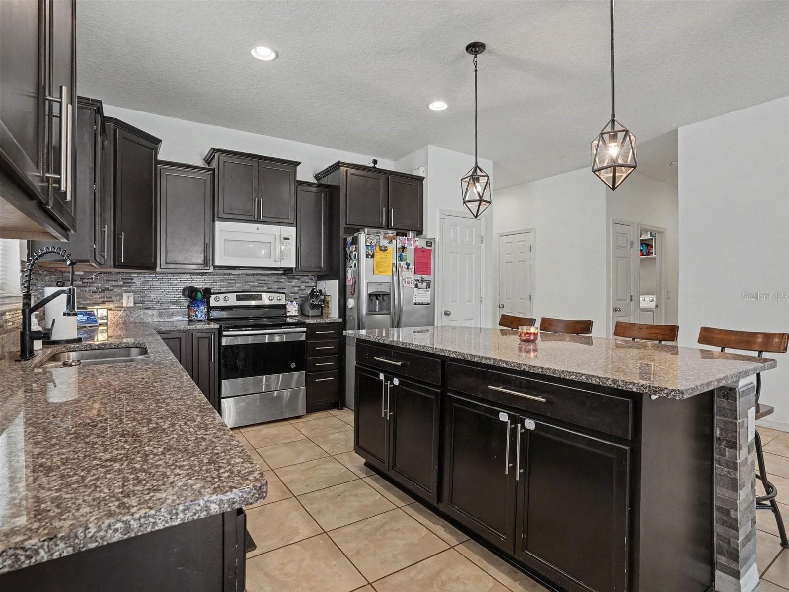 Single Family Residence at 8706 HINSDALE HEIGHTS DR, POLK CITY, photo 7 of 19