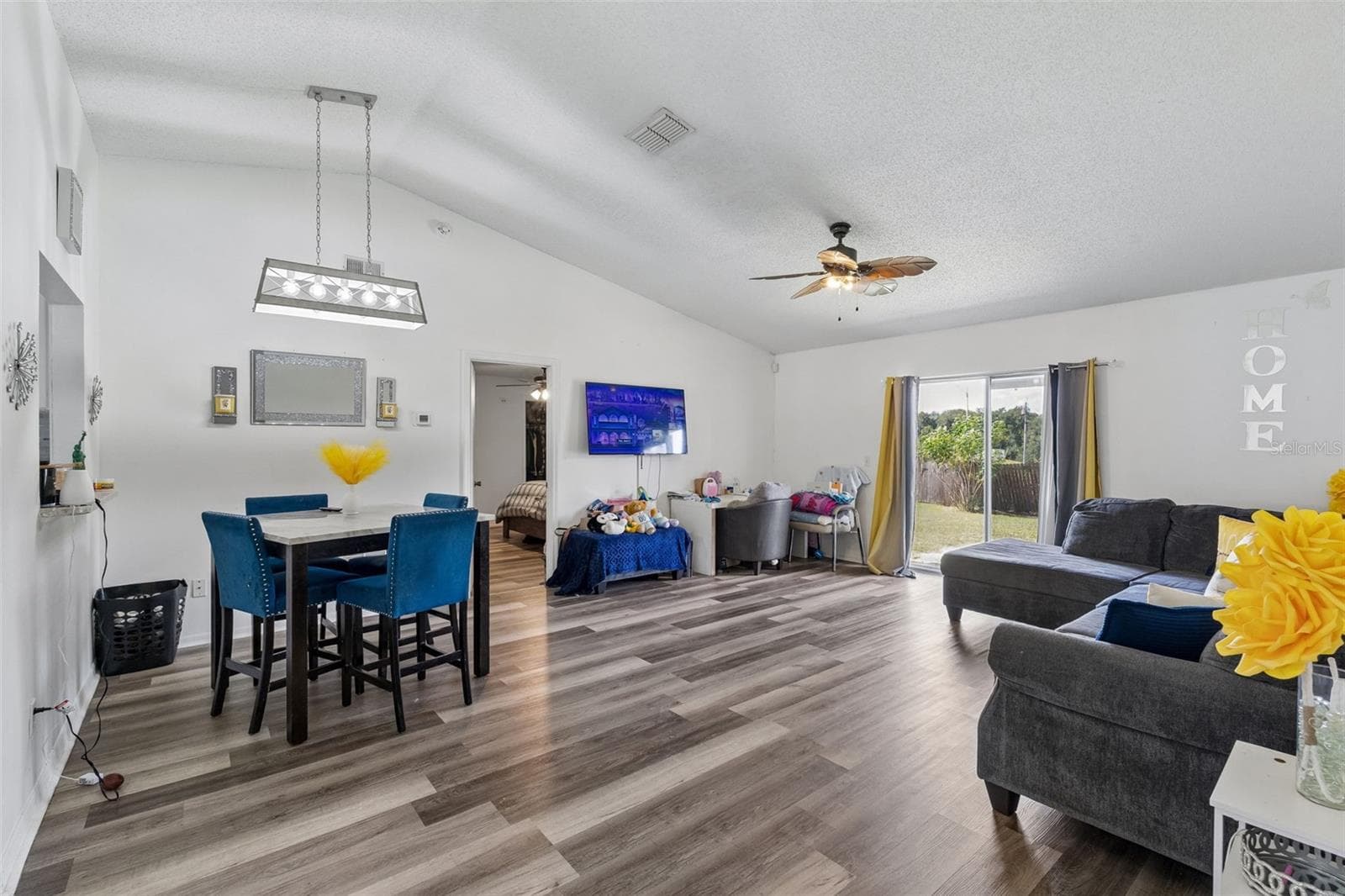 Single Family Residence at 2204 BRIDGEWOOD TRL, ORLANDO, photo 6 of 27