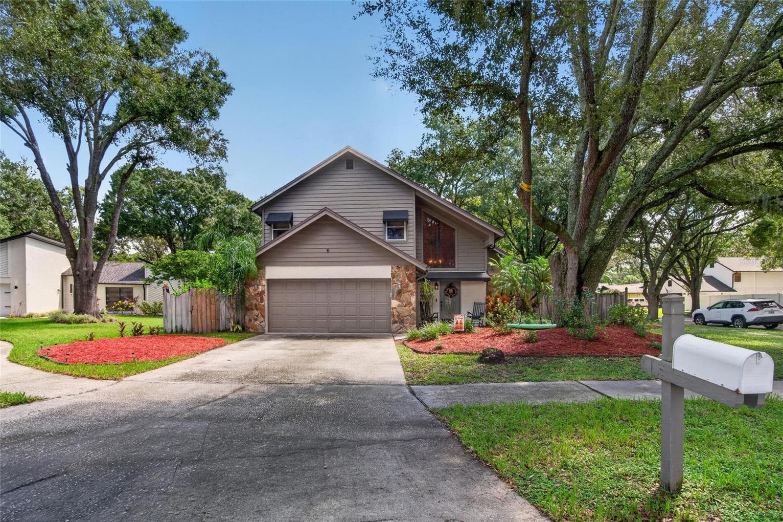 Single Family Residence at 3721 VILLAGE ESTATES PL, TAMPA, photo 31 of 34