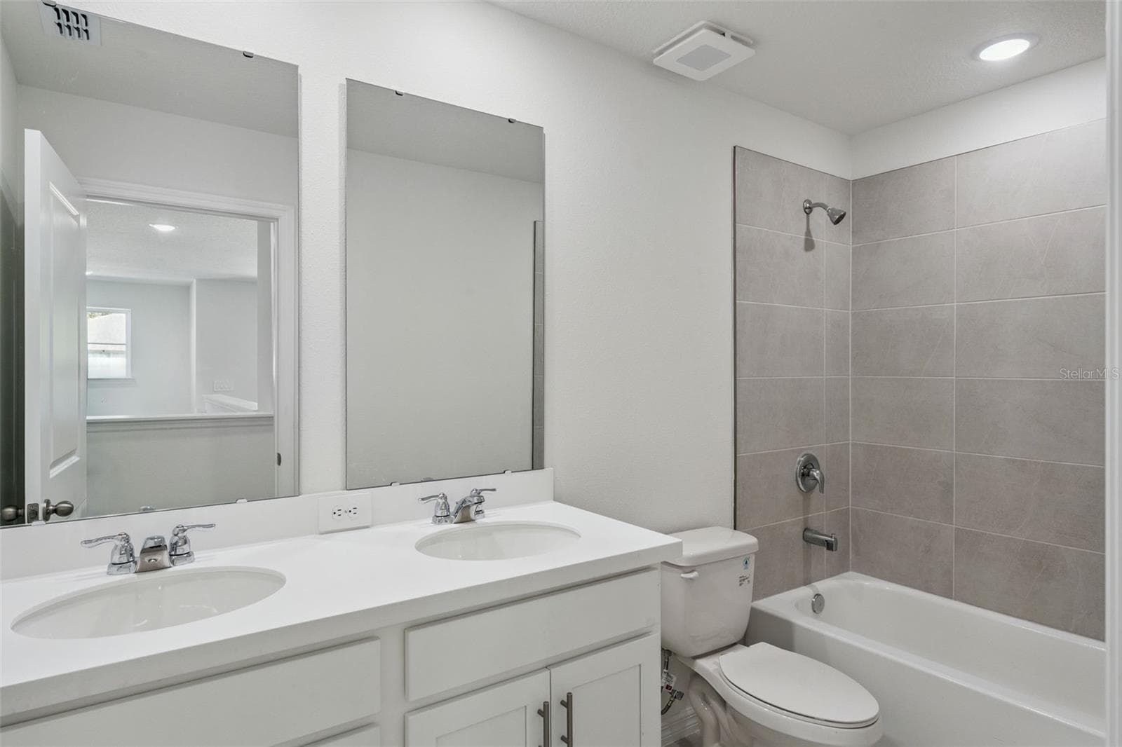 Single Family Residence at 4295 DARBY CT, EUSTIS, photo 17 of 20