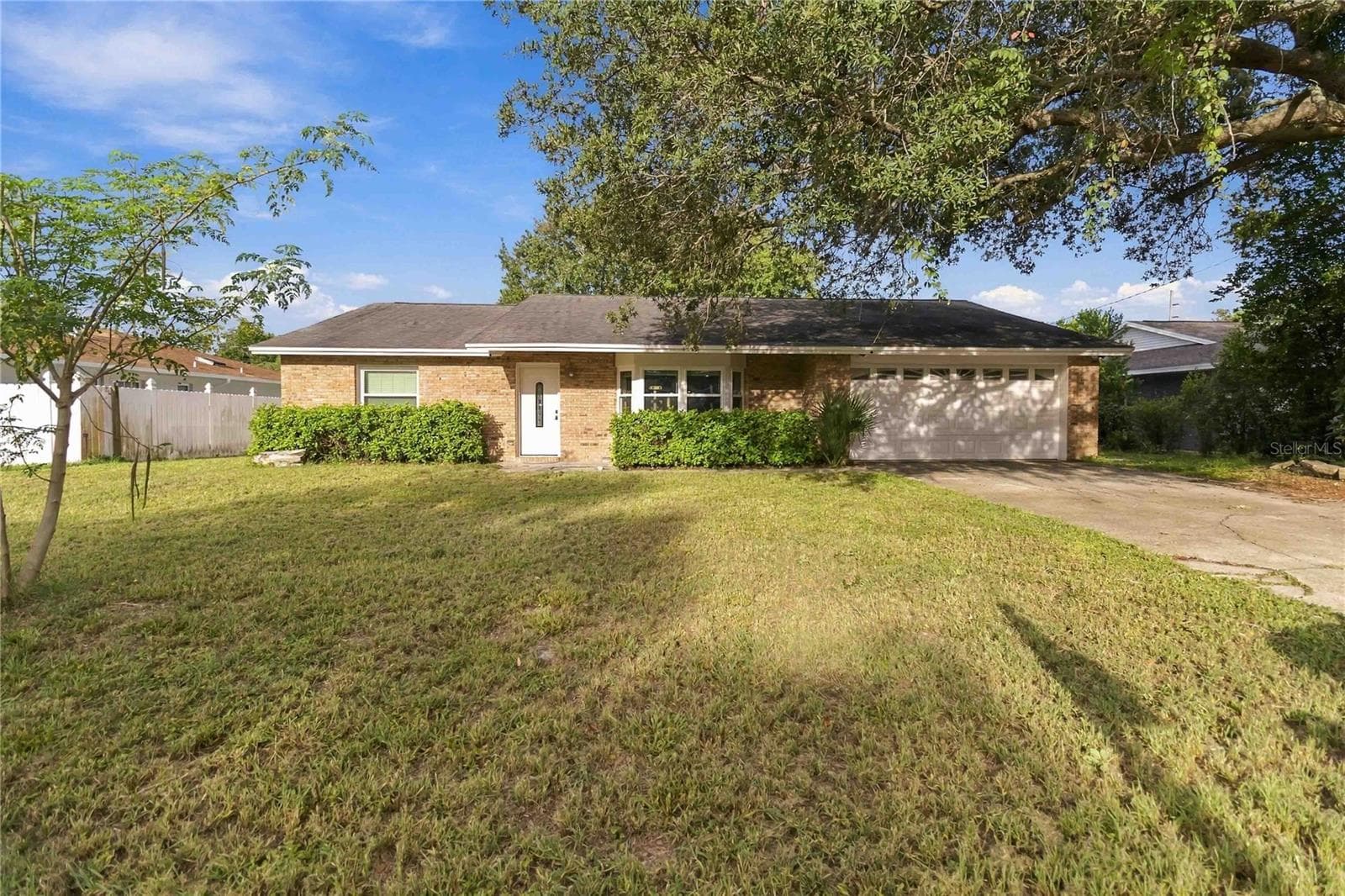 Single Family Residence at 550 MURPHY AVE, DELTONA, photo 2 of 30