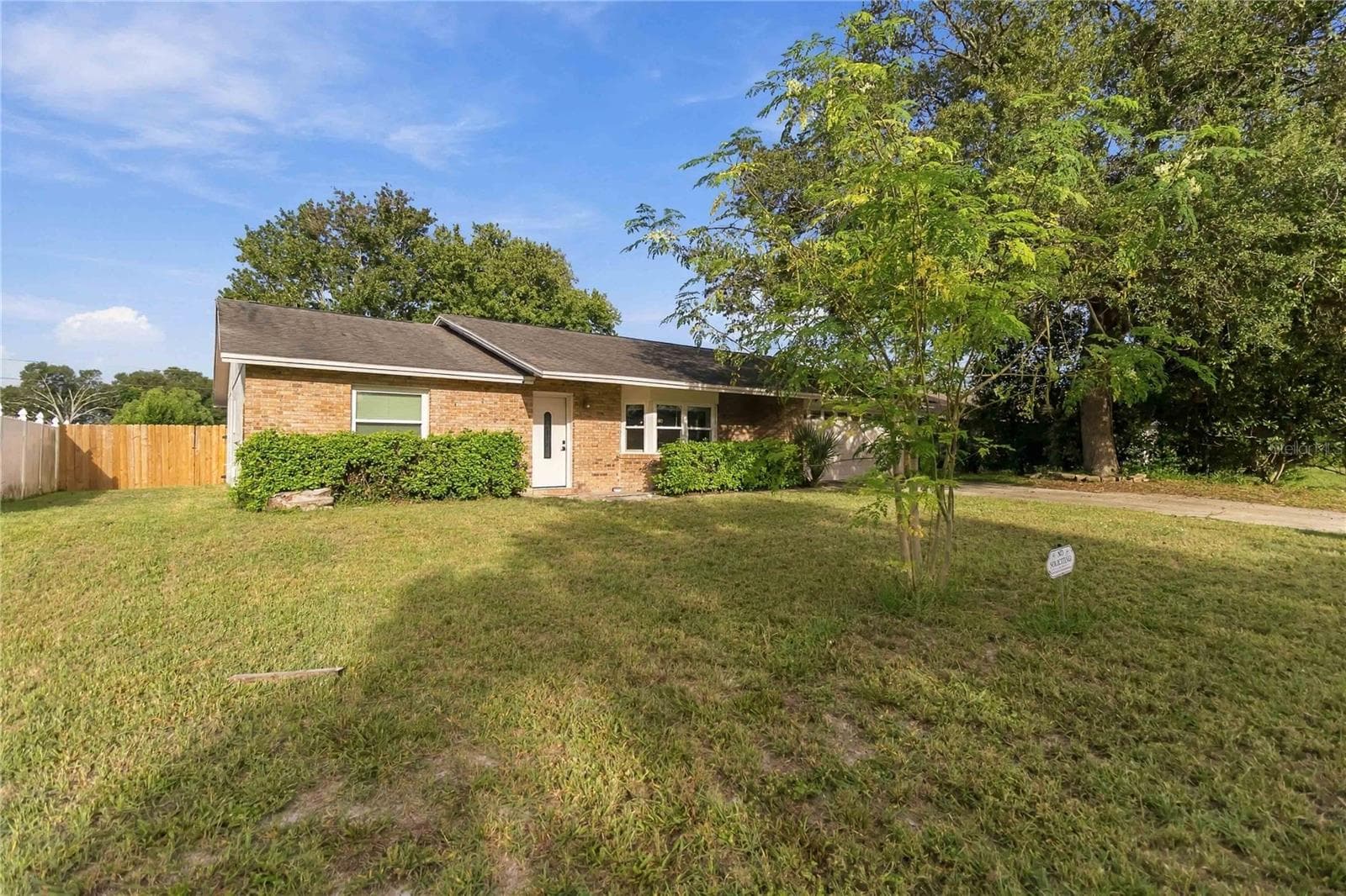 Single Family Residence at 550 MURPHY AVE, DELTONA, photo 3 of 30