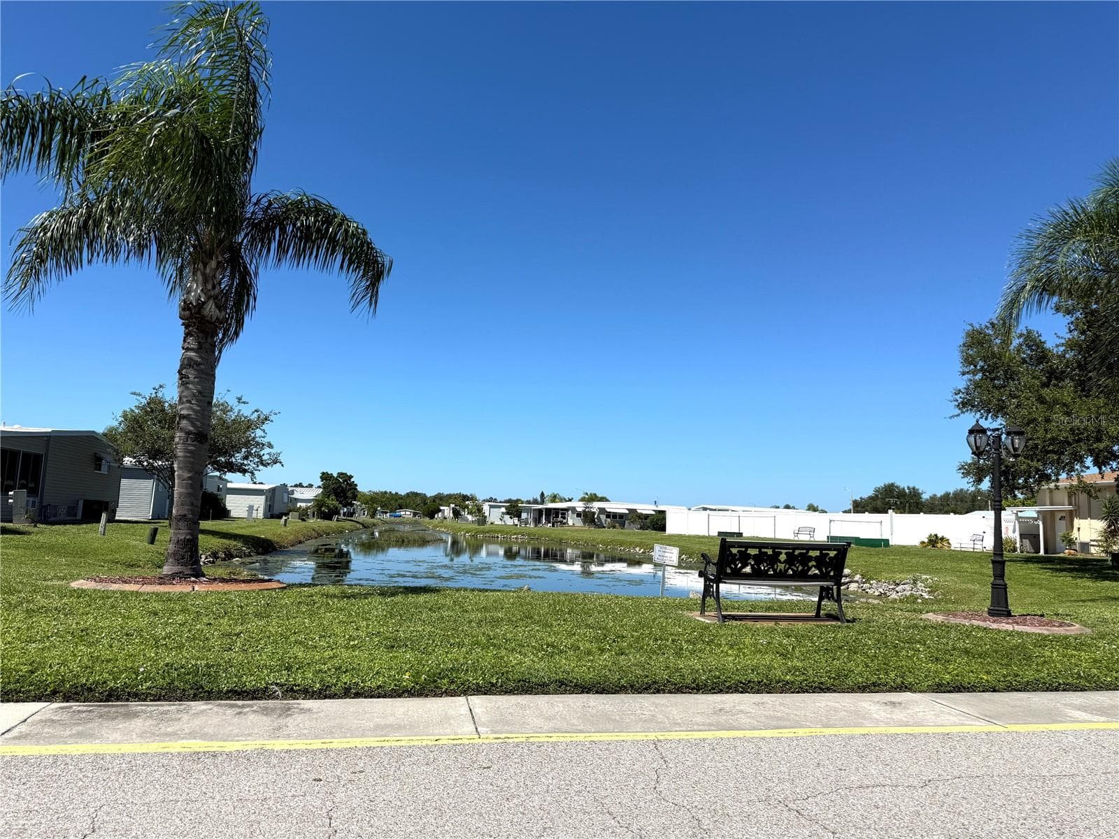 Lake - 5619 BAYSHORE RD #149, PALMETTO