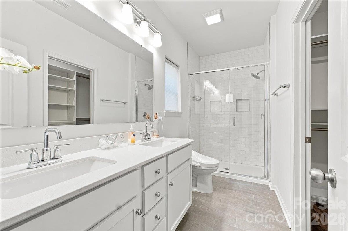 Primary bathroom - 24550 Blue Heron Circle, Lancaster