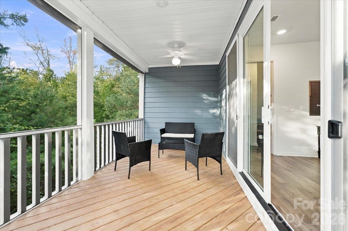 Screened in porch off main level - 24550 Blue Heron Circle, Lancaster