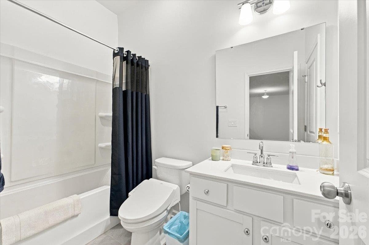 Full bathroom in basement - 24550 Blue Heron Circle, Lancaster