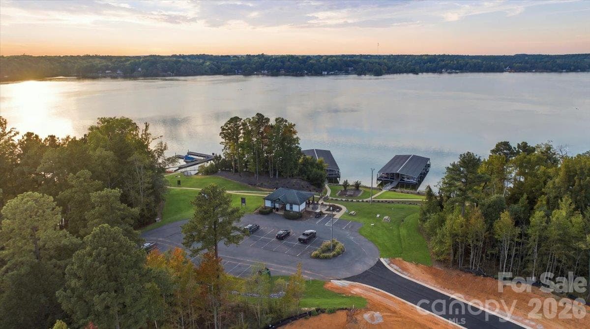 Edgewater Marina - 24550 Blue Heron Circle, Lancaster