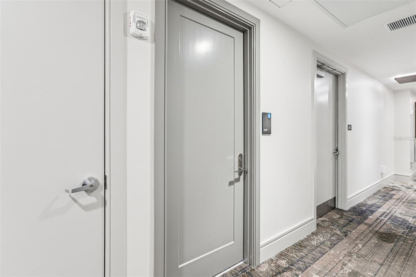 Condominium at 100 1ST AVE N #3806, ST PETERSBURG, photo 4 of 61