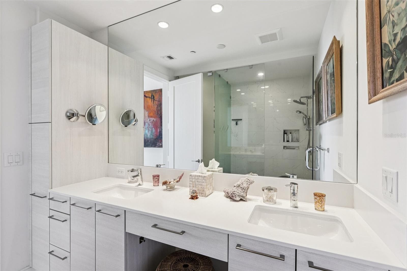 Condominium at 100 1ST AVE N #3806, ST PETERSBURG, photo 27 of 61