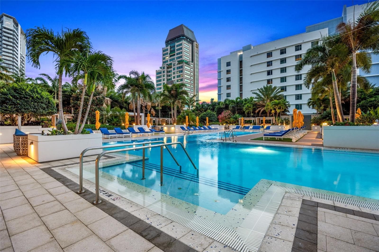 Condominium at 100 1ST AVE N #3806, ST PETERSBURG, photo 42 of 61