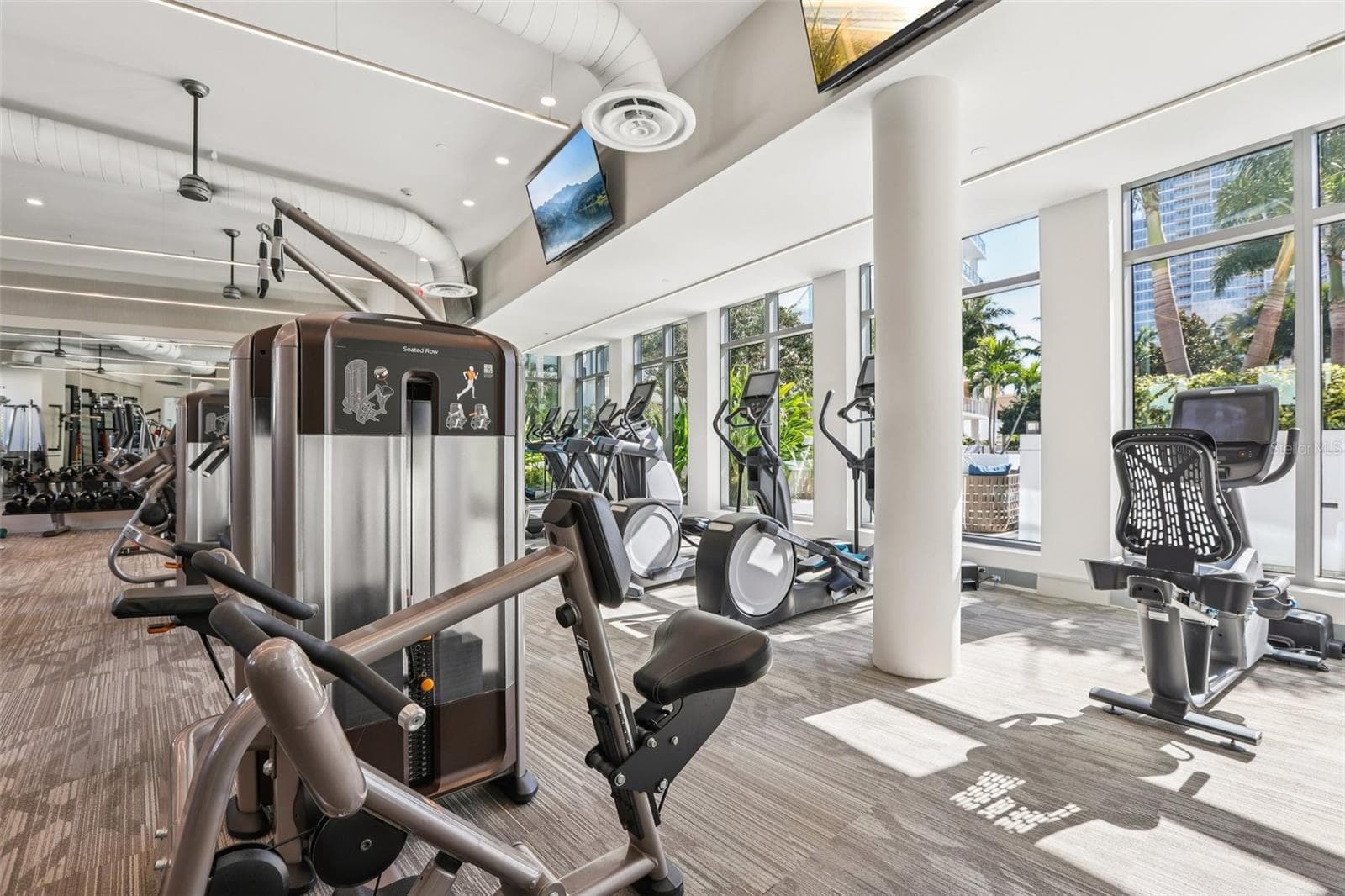 Condominium at 100 1ST AVE N #3806, ST PETERSBURG, photo 49 of 61