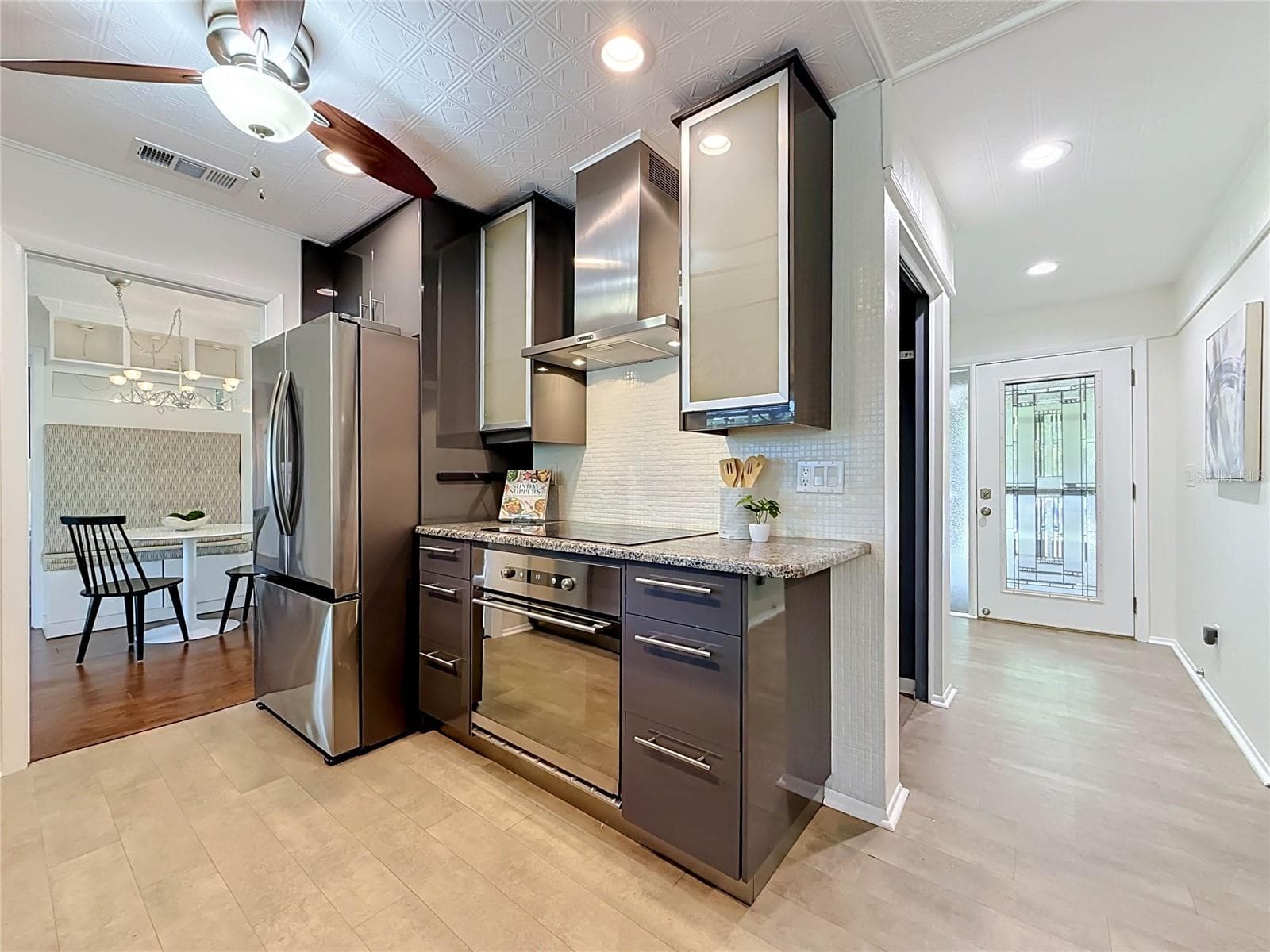 Kitchen - Entry Hall - 2632 CAMILLE DR, PALM HARBOR
