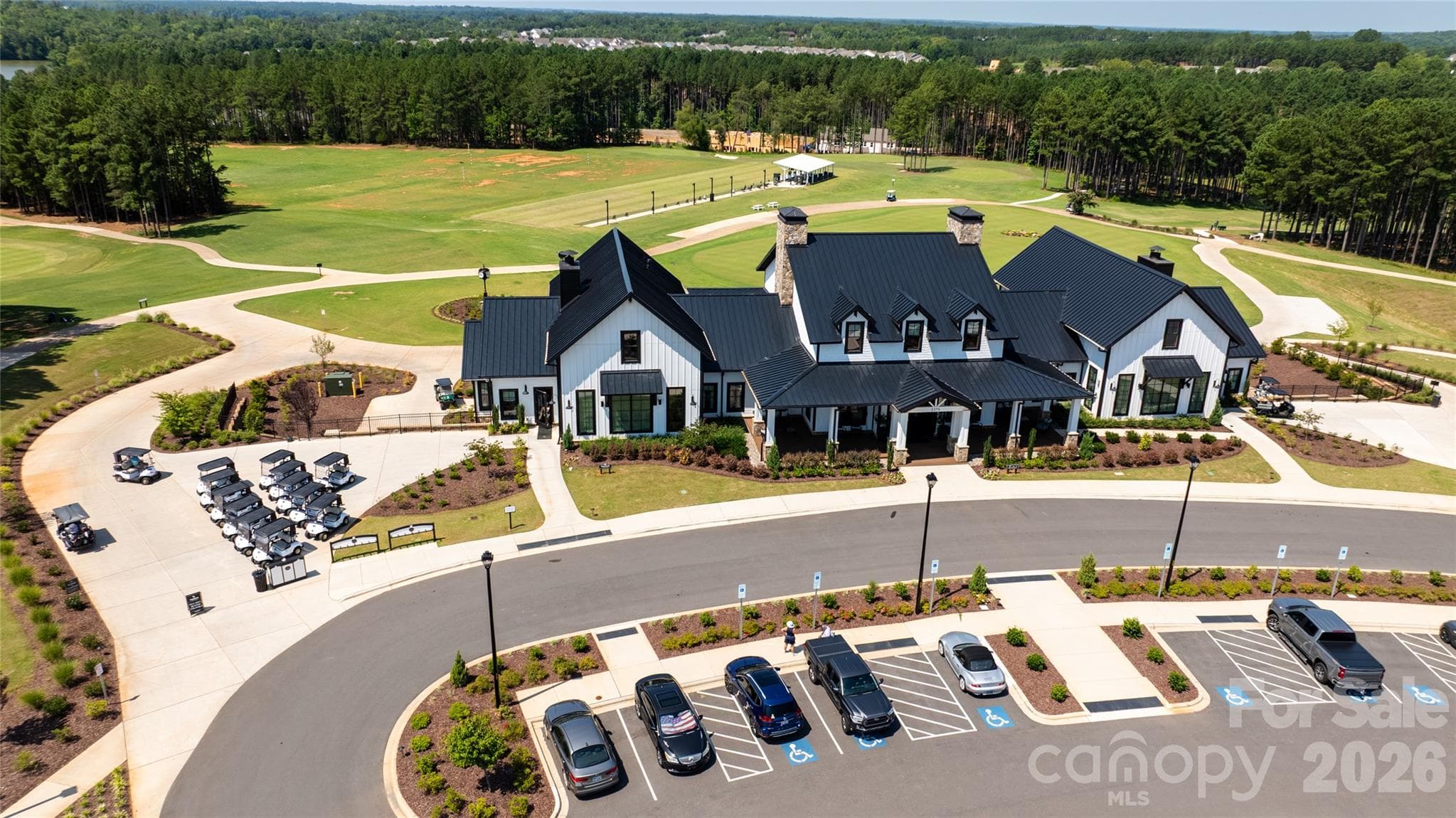 Edgewater Golf Club and Brickwood Restaurant - 24550 Blue Heron Circle, Lancaster