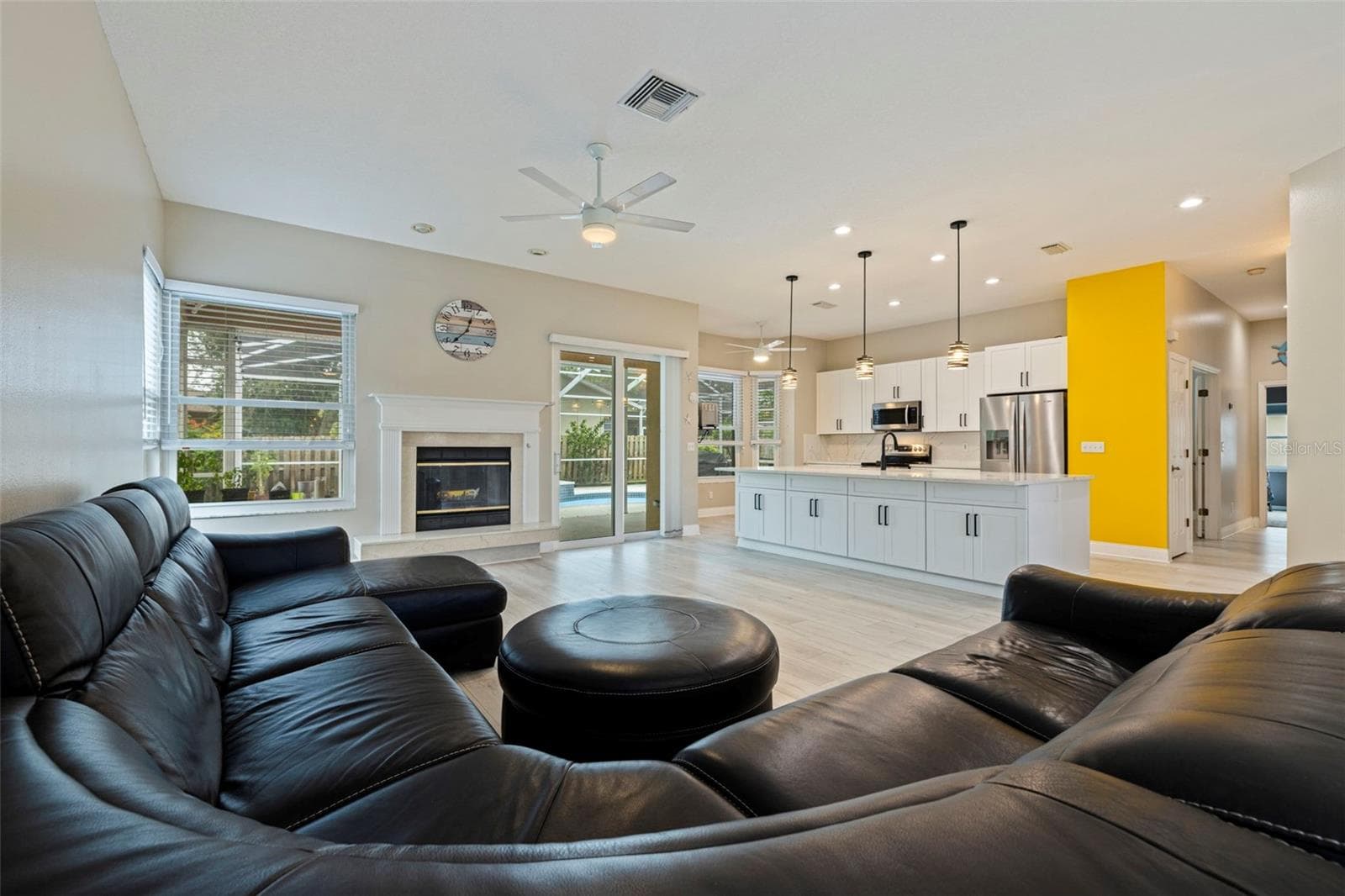 Single Family Residence at 903 WHIPPOORWILL DR, PALM HARBOR, photo 7 of 36