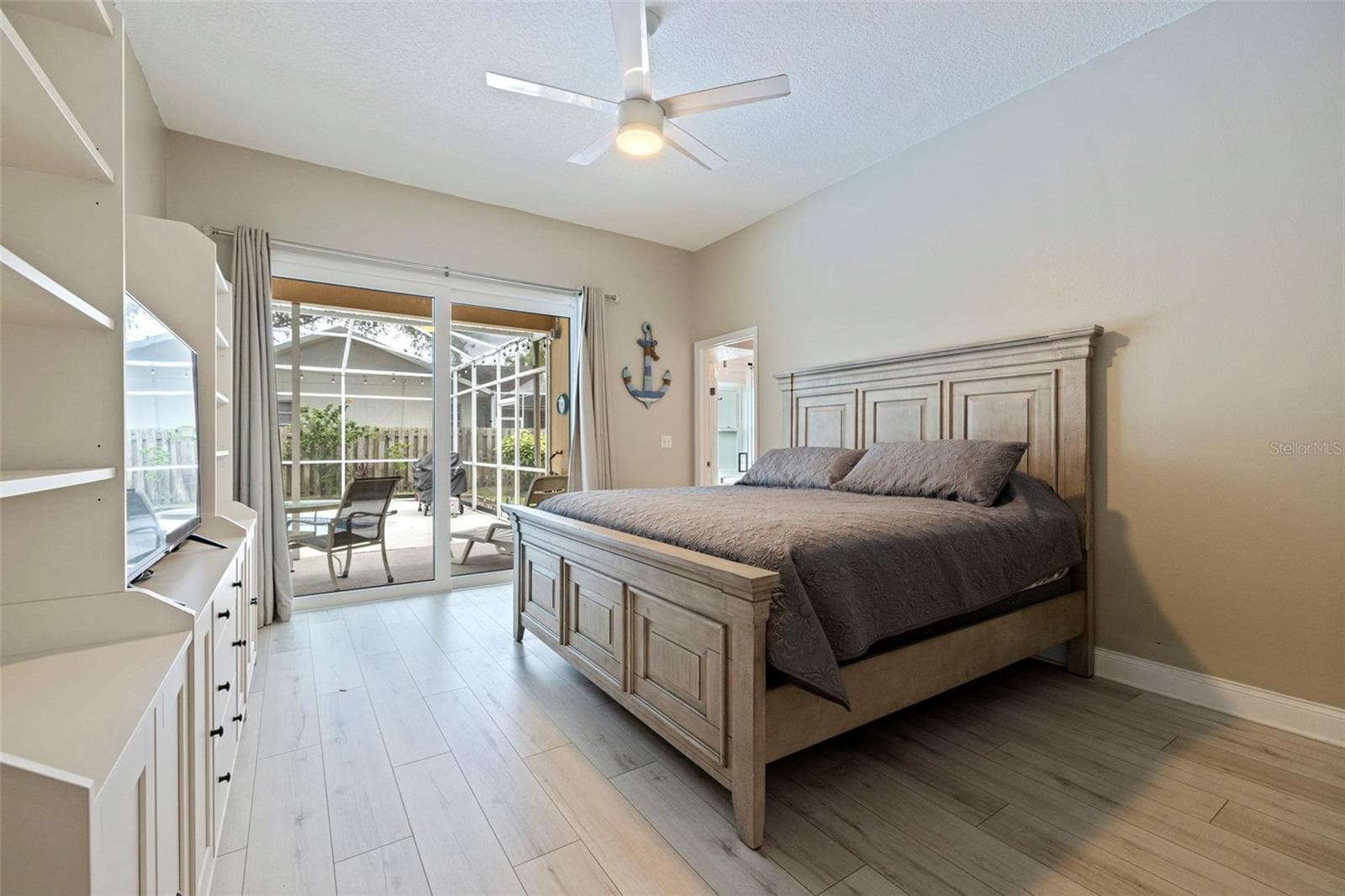 Single Family Residence at 903 WHIPPOORWILL DR, PALM HARBOR, photo 18 of 36