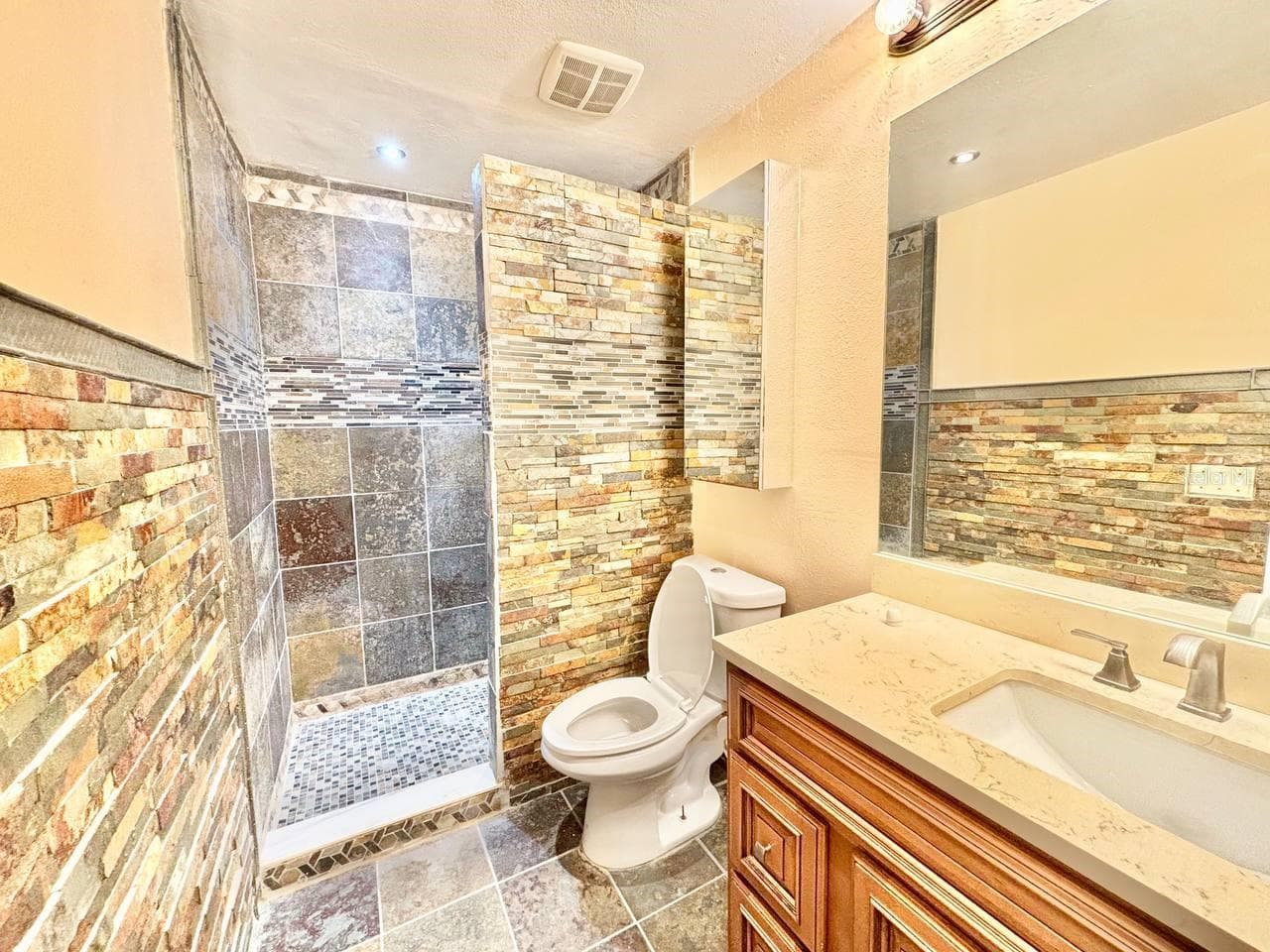 Condominium at 2661 SABAL SPRINGS CIR #205, CLEARWATER, photo 27 of 39
