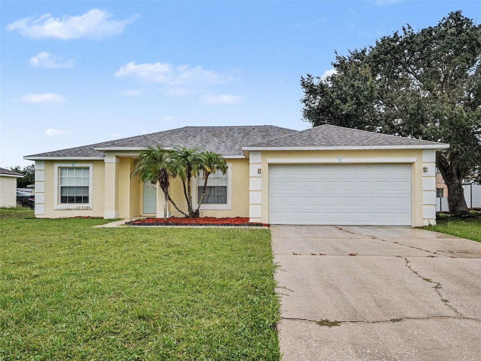 Single Family Residence at 521 EAGLE CT, KISSIMMEE, photo 2 of 28