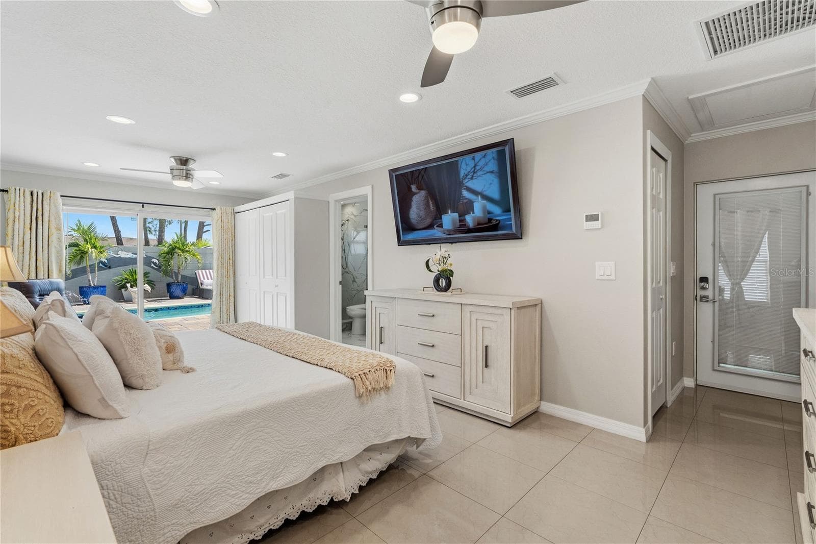 Single Family Residence at 14501 HIGHLAND HILLS PL, TAMPA, photo 16 of 55
