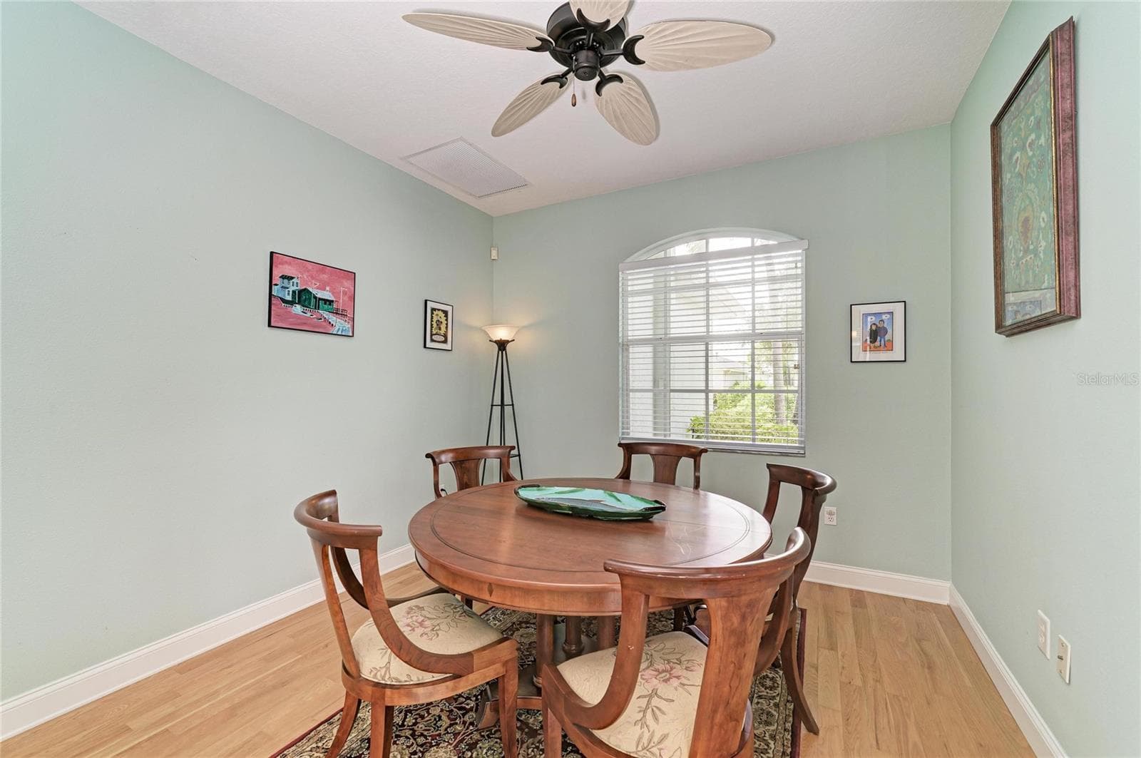 Single Family Residence at 12105 BEEFLOWER DR, LAKEWOOD RANCH, photo 9 of 41